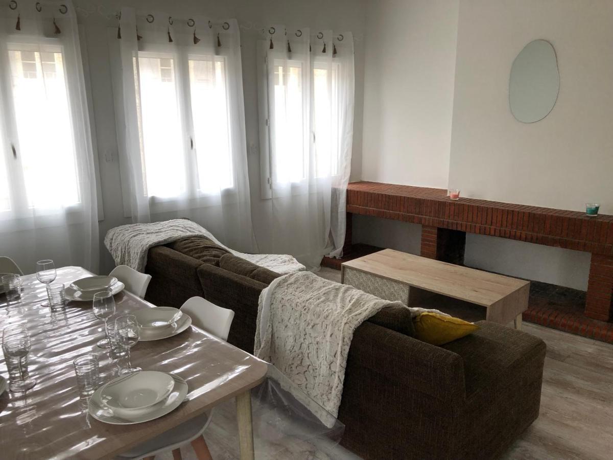 Appartement Cosy Et Lumineux Caussens Exterior foto